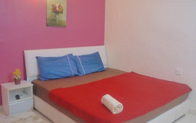 OYO 90010 Hotel Natalia Villa Inapan