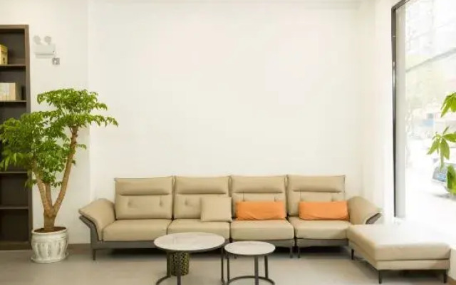 Lanting Convenience Hotel