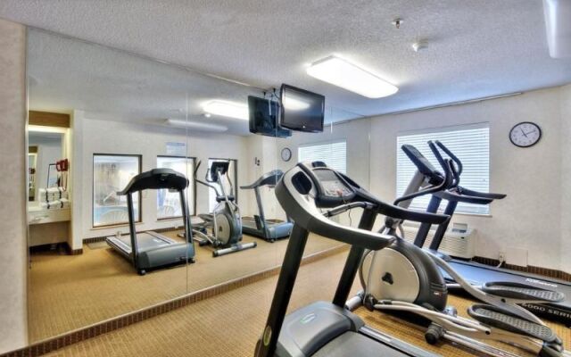 Sleep Inn & Suites