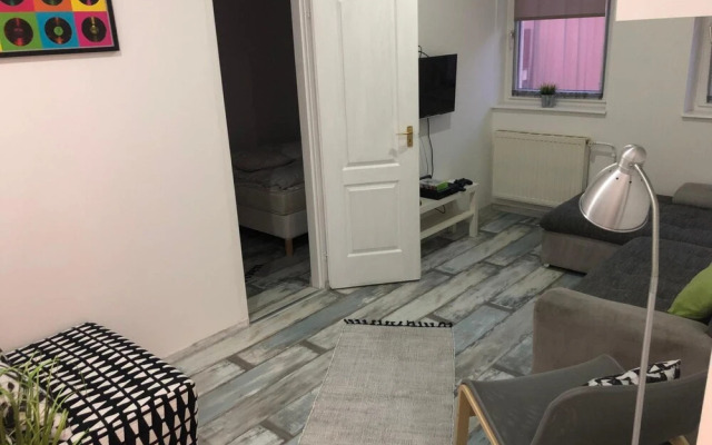 Május 1 Vendégház