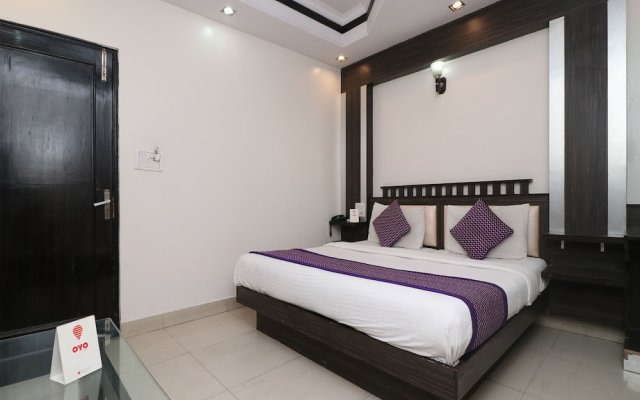 Hotel India Palace By OYO Rooms