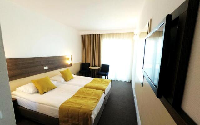 Zenith Hotel Conference & Spa