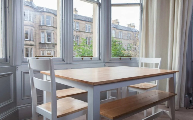 Stylish 3 Bedroom Flat