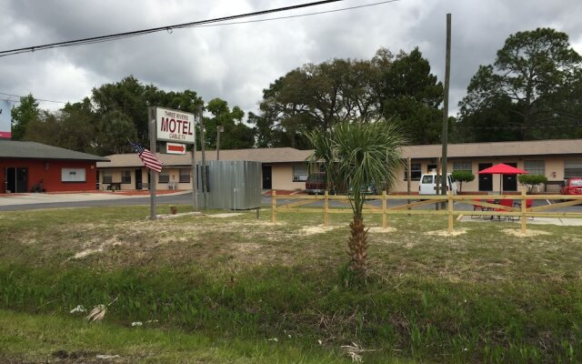 Three Rivers Motel