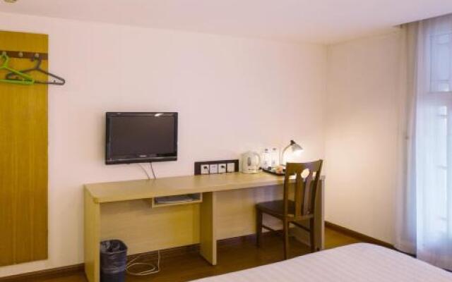 Motel 168 Qingdao Hua Yang Road Inn