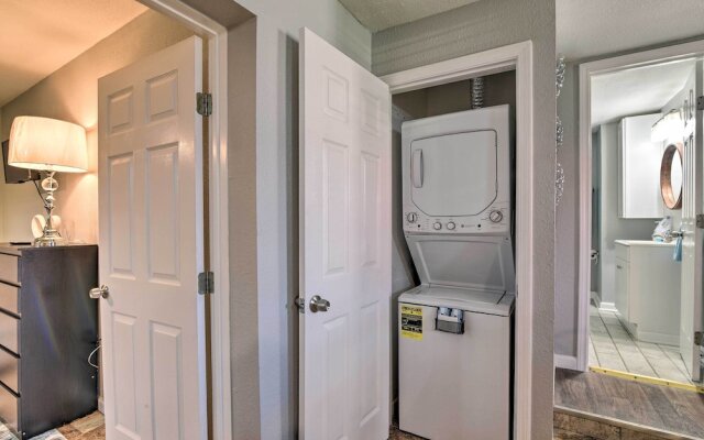 Romantic Apt: Private Patio & Shared Hot Tub!