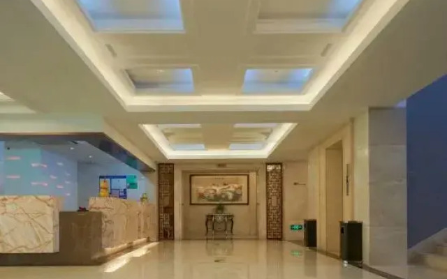 Yixing Eastluus Hotel