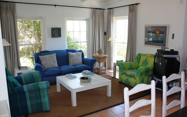 10 The Deck Self catering