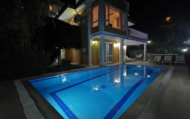 Luxury Villa in Alanya near Beach, Alanya Villa 1019
