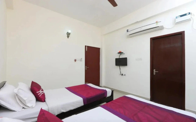 OYO 20007 SilverKey Thoraipakkam