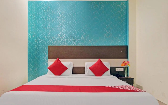Oyo Flagship 807479 Hotel Collection