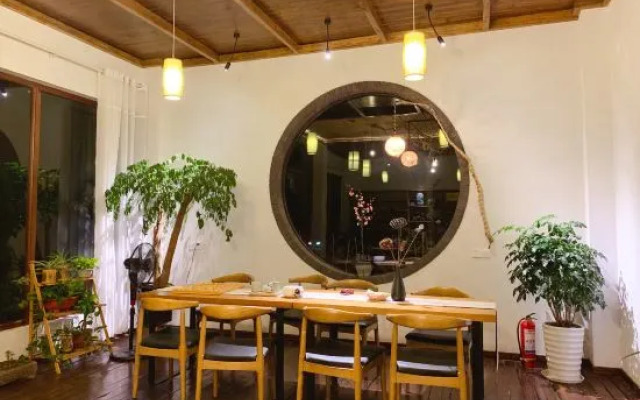 Wuyuan Sheye Yizhai B&B