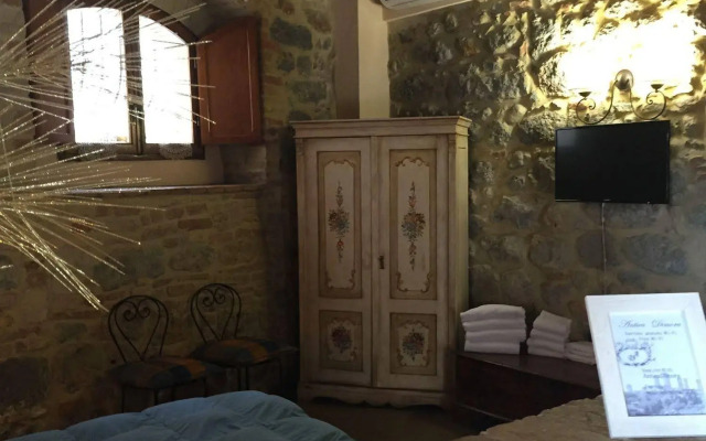 La Vecchia Corte