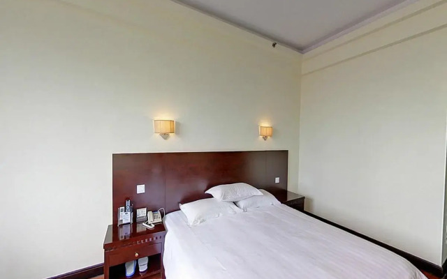 Yidong Hotel