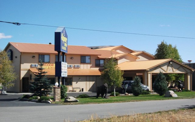 Alpine Inn & Suites