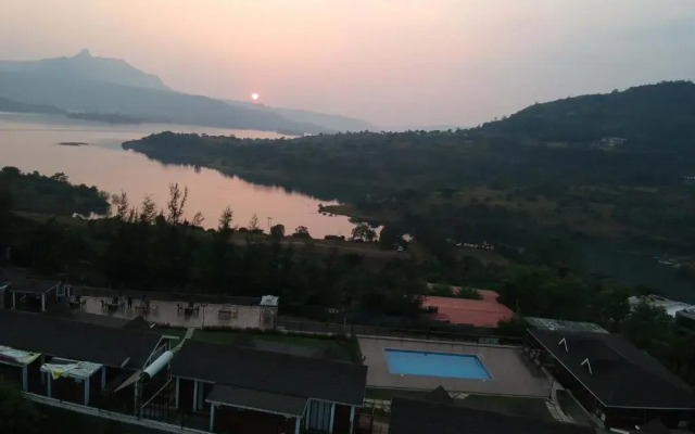 Green Velvet Resort-Near Pawna Lake