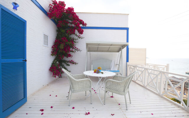 Hotel Mavi Beyaz