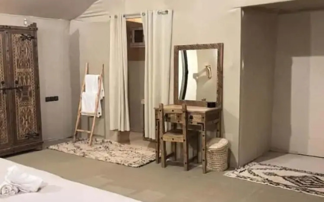Sunshine luxury desert camp