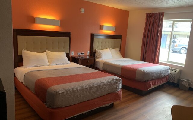 Super 8 - North Lima OH