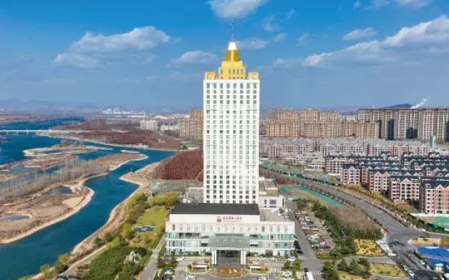 Yishui Longgang Hotel