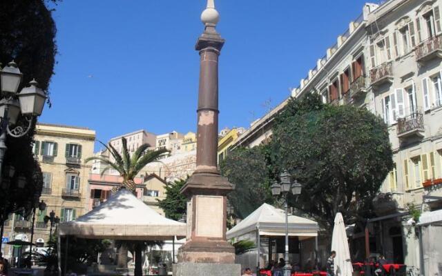 Piazza Yenne Retrò