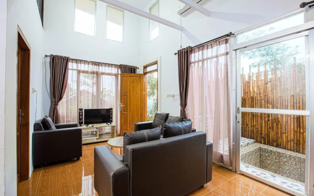 Miracle Signature Hills