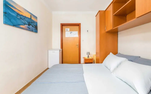 Seaside Apartment in Fazana - Two Bedrooms