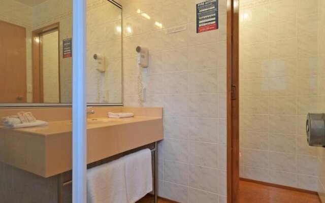 Aotea Lodge