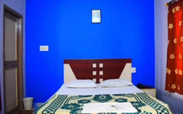 Hotel Golden Dust Puri
