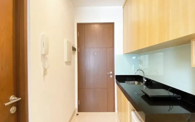 Modern Design And Homey Studio Ciputra World 2 Apartment
