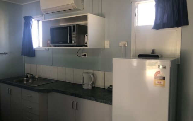 Y Motels Kingaroy