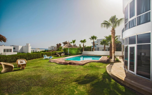 Pickalbatros Golf Beach Resort