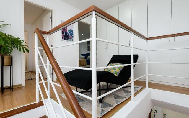 Apartamento c/ Piscina e Garagem | FL 960/602