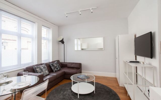 Modern & Clean Apartment Soho & Carnaby