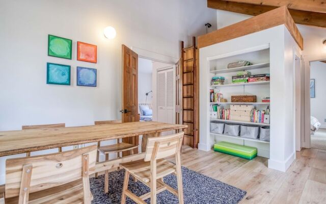 Spring Home 42