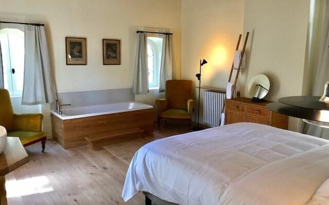 Lyon Country House La Tour de Garde