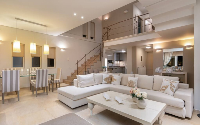 Beachfront Villa Diamond with a heated pool