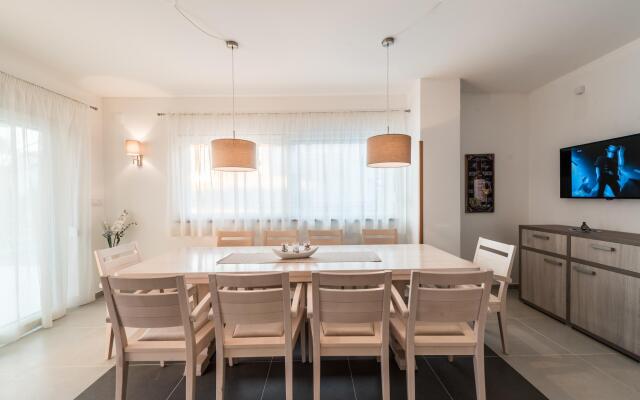 Dalmacija V in Sukošan