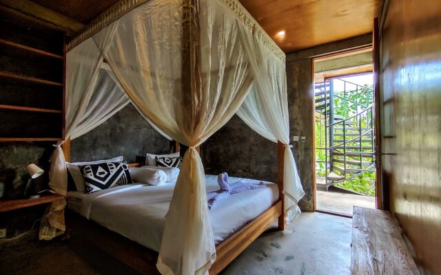 Mangroove Bay Boutique Hostel