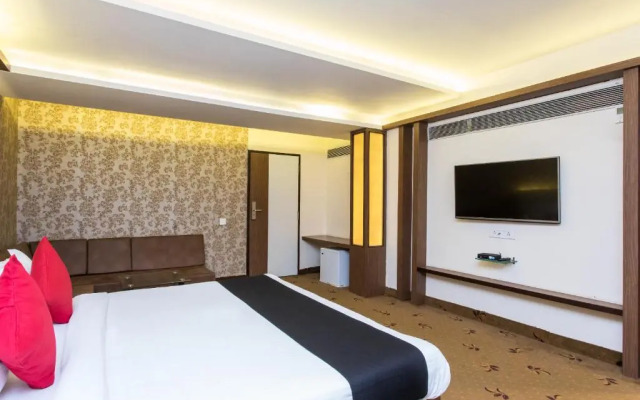 Solaris Hotel and Club
