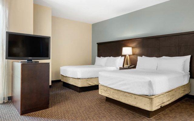 Staybridge Suites St. Petersburg Downtown by IHG