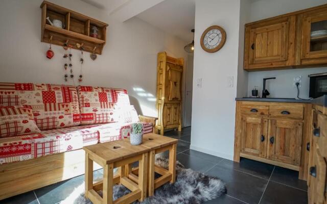 Le Petit Chalet - Studio Cosy à Lathuile pour 2 personnes