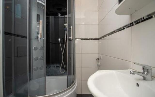 Dream Stay - Central Apartments Near Airport.