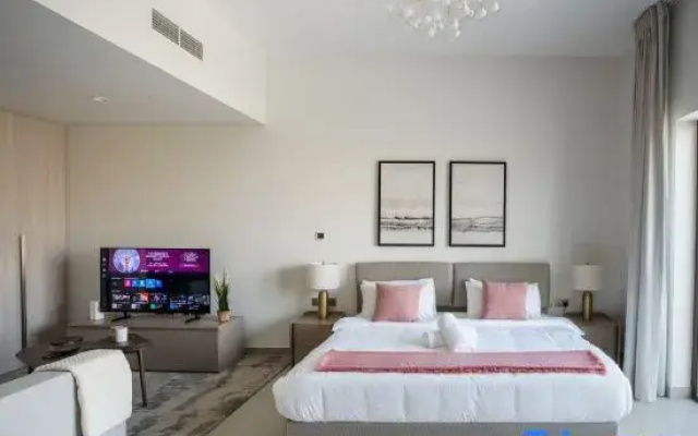 Yas Island Studio, Near F1, Waterpark/Ferrari View