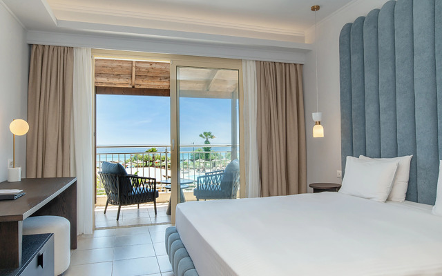 Grand Blue Beach Hotel