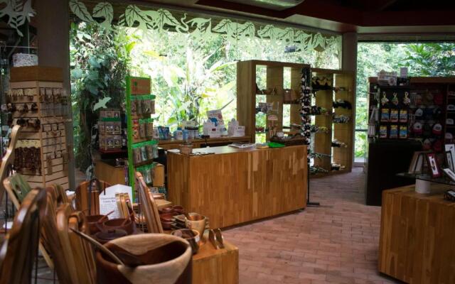 Tapirus Lodge and Reserve