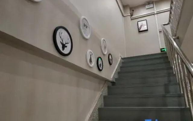 Jilin City Posthouse Fashion Hotel