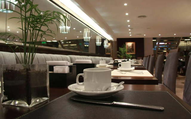 Grand King Hotel