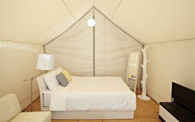 The Proud Resort - Caravan Park