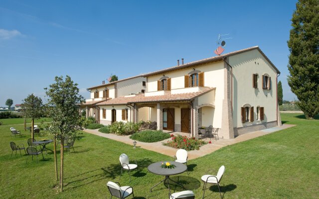 Le Rondini apt With Shared Pool
